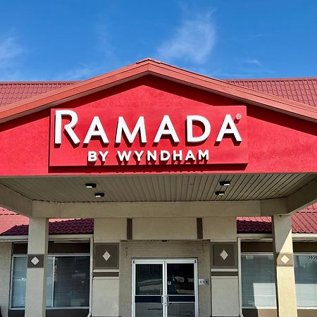 Ramada By Wyndham Lumberton Hotel Buitenkant foto