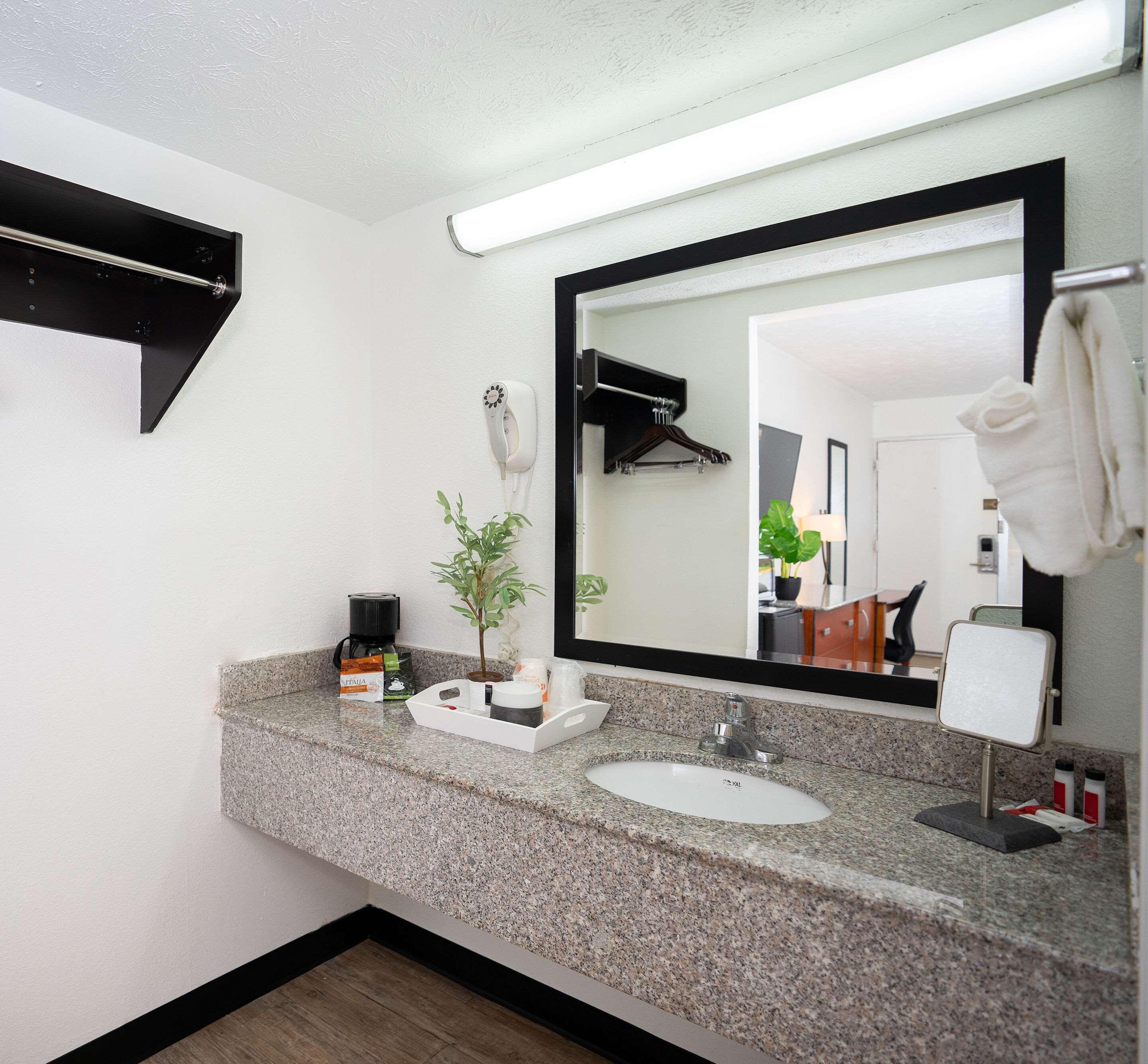 Ramada By Wyndham Lumberton Hotel Buitenkant foto