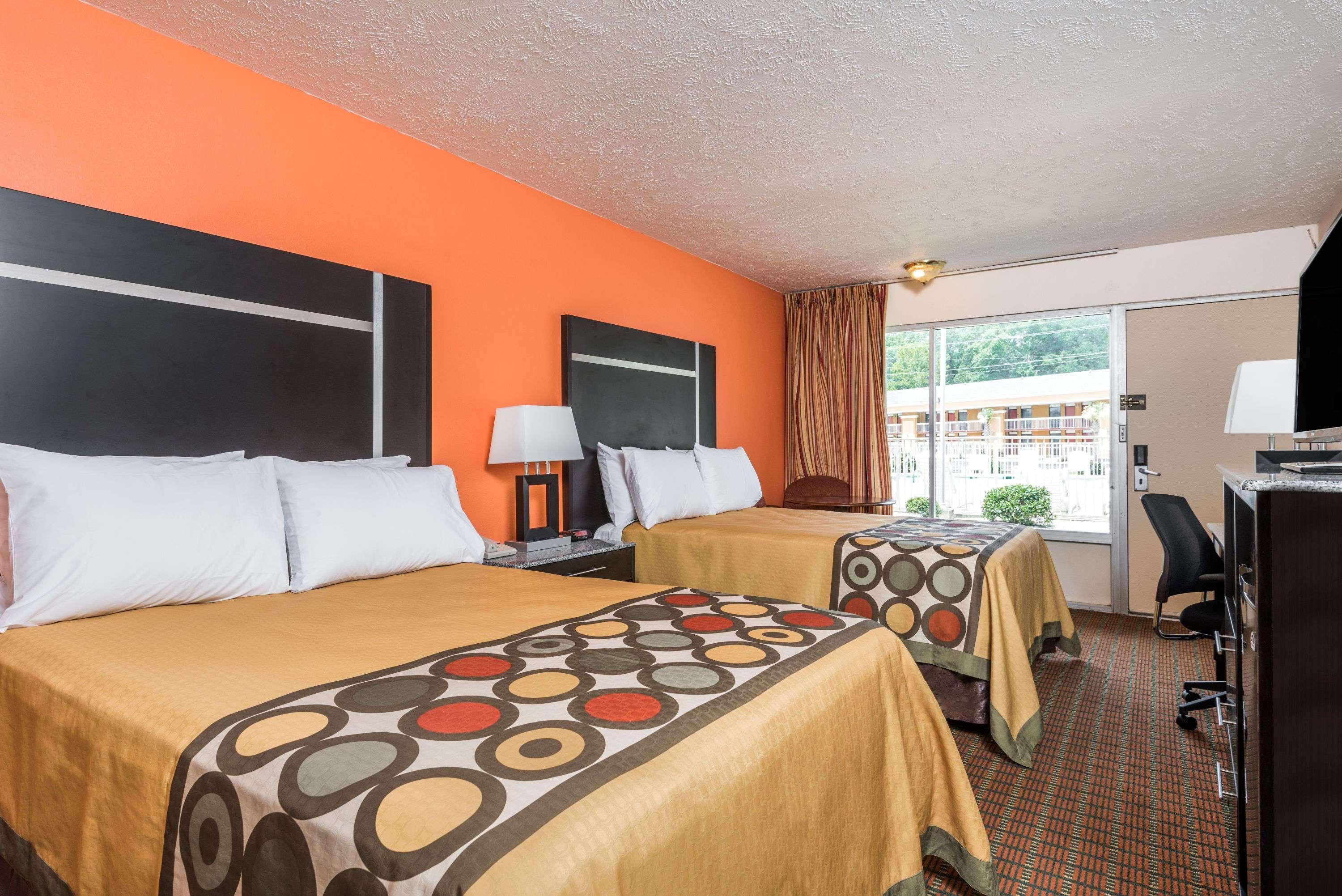 Ramada By Wyndham Lumberton Hotel Buitenkant foto
