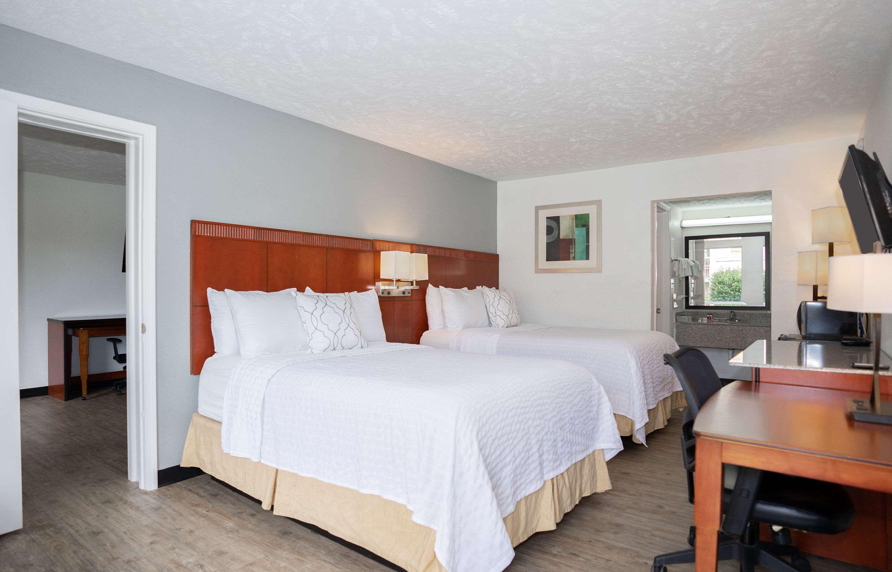 Ramada By Wyndham Lumberton Hotel Buitenkant foto