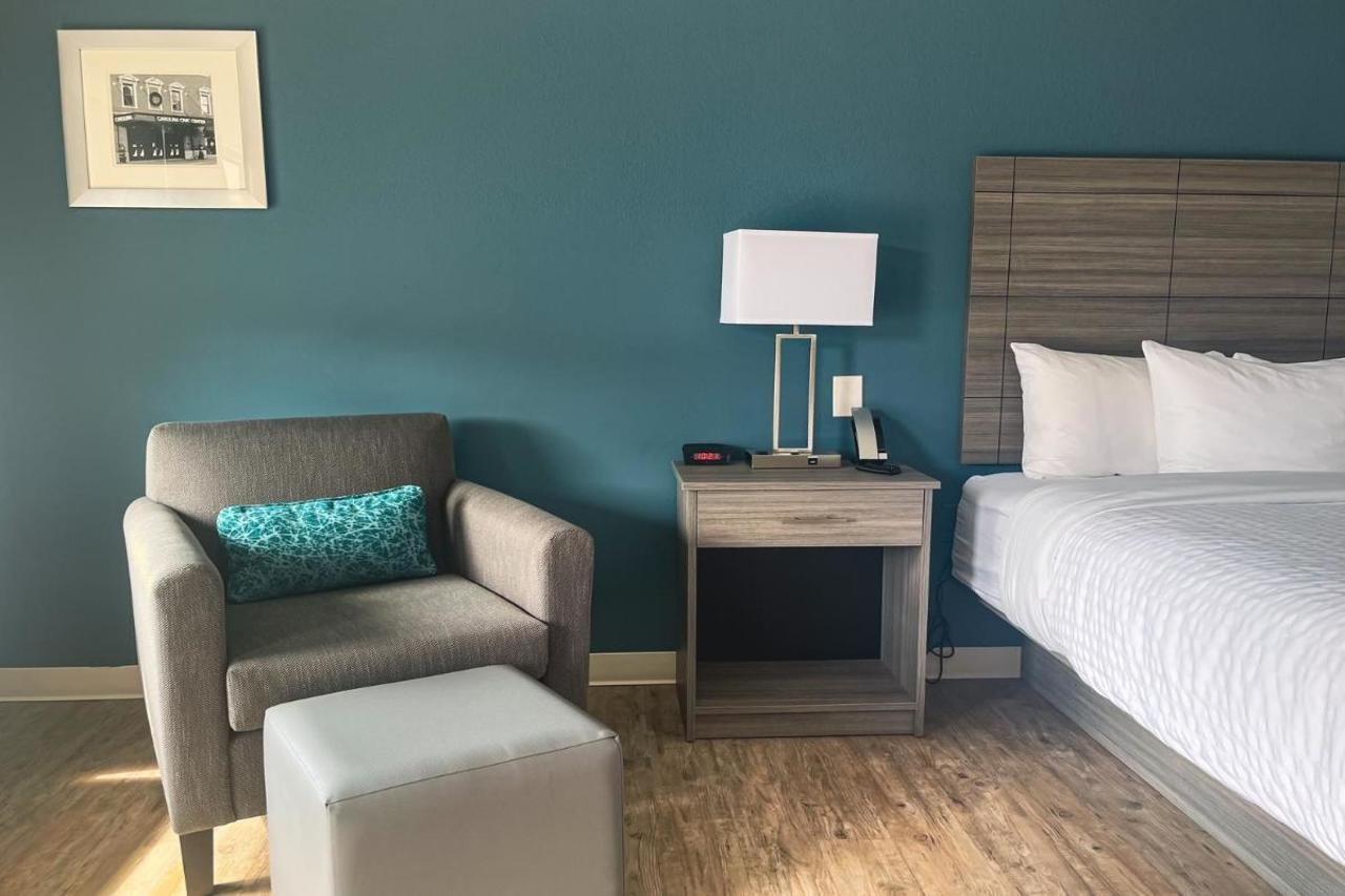 Ramada By Wyndham Lumberton Hotel Buitenkant foto