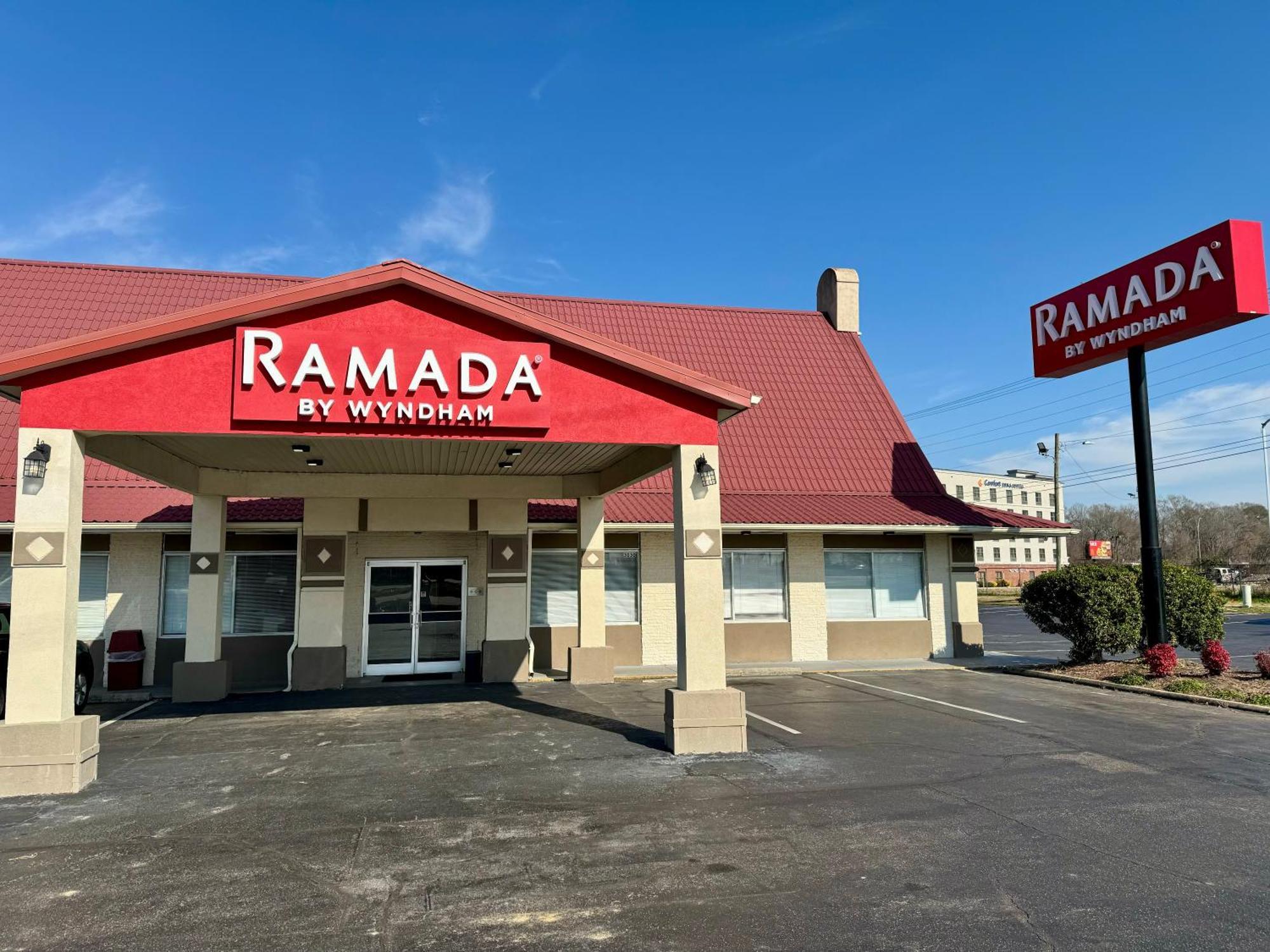 Ramada By Wyndham Lumberton Hotel Buitenkant foto
